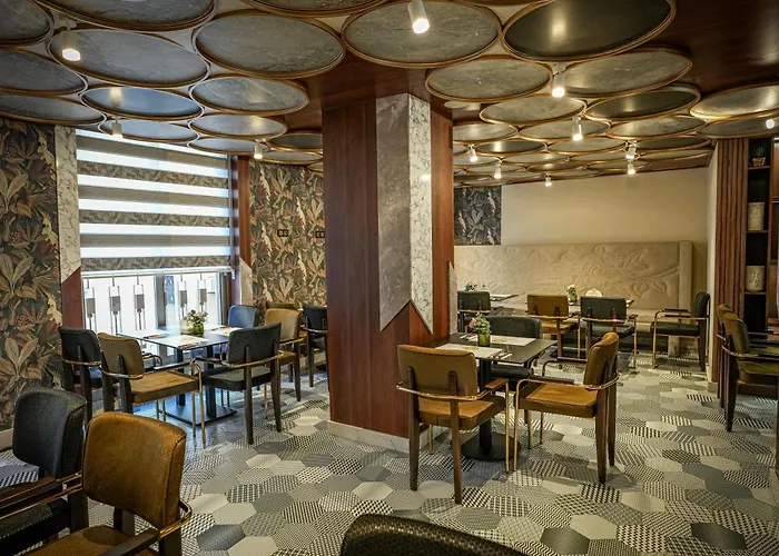 Magnifique Hotel